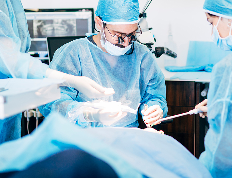 綾瀬亀有ロハス歯科&矯正歯科は日本口腔外科学会専門医、日本有病者歯科医療学会認定医在籍